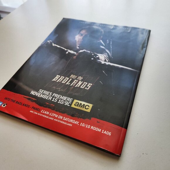 2015 NYCC 10th Edition Comic Con Program Featuring DKIII By Frank Miller & More - Picture 3 of 11